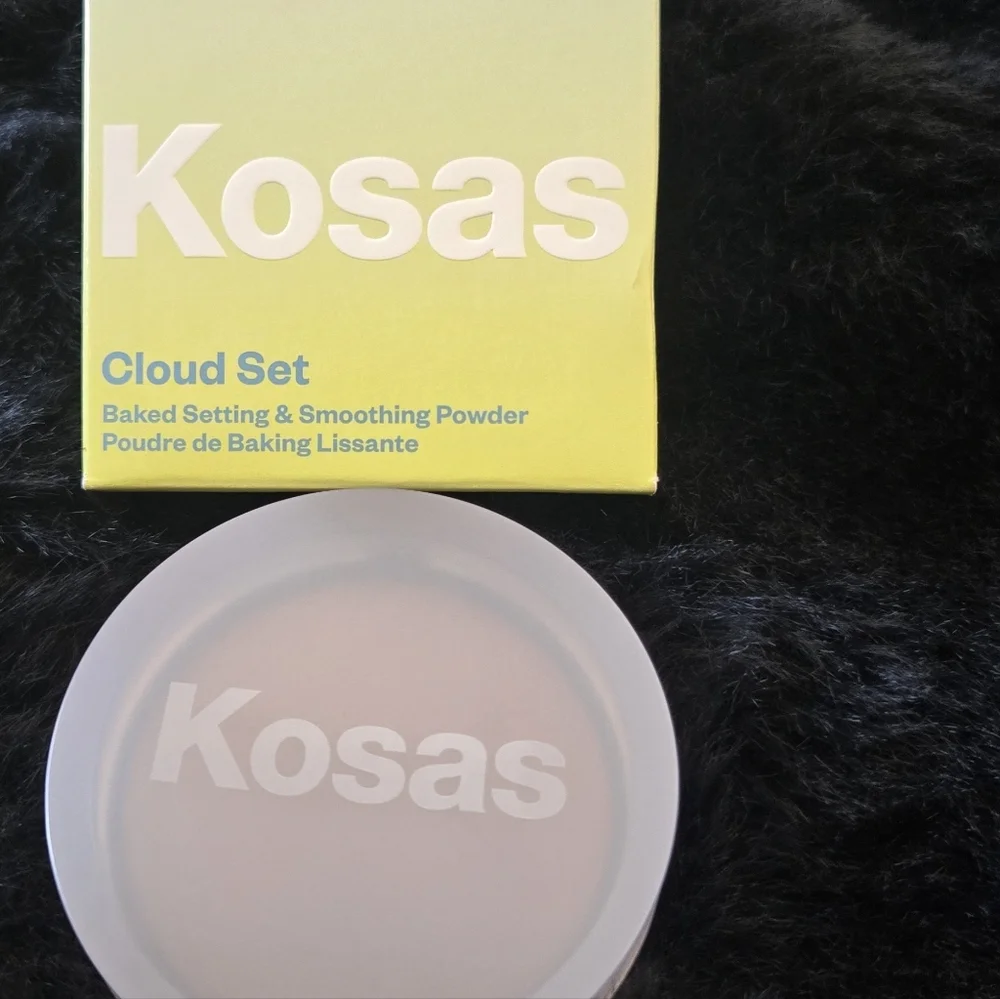 Kosas Cloud Set Bake and Smoothing Powder in Sheer Tan Brand New in Box!💕💞